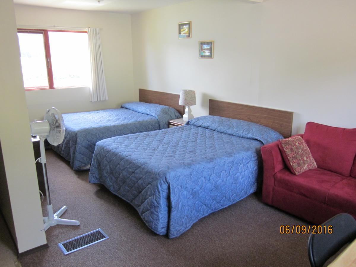 וויליאמס לייק Valleyview Motel מראה חיצוני תמונה