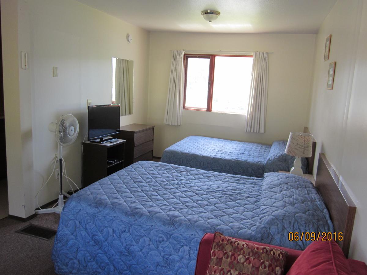 וויליאמס לייק Valleyview Motel מראה חיצוני תמונה