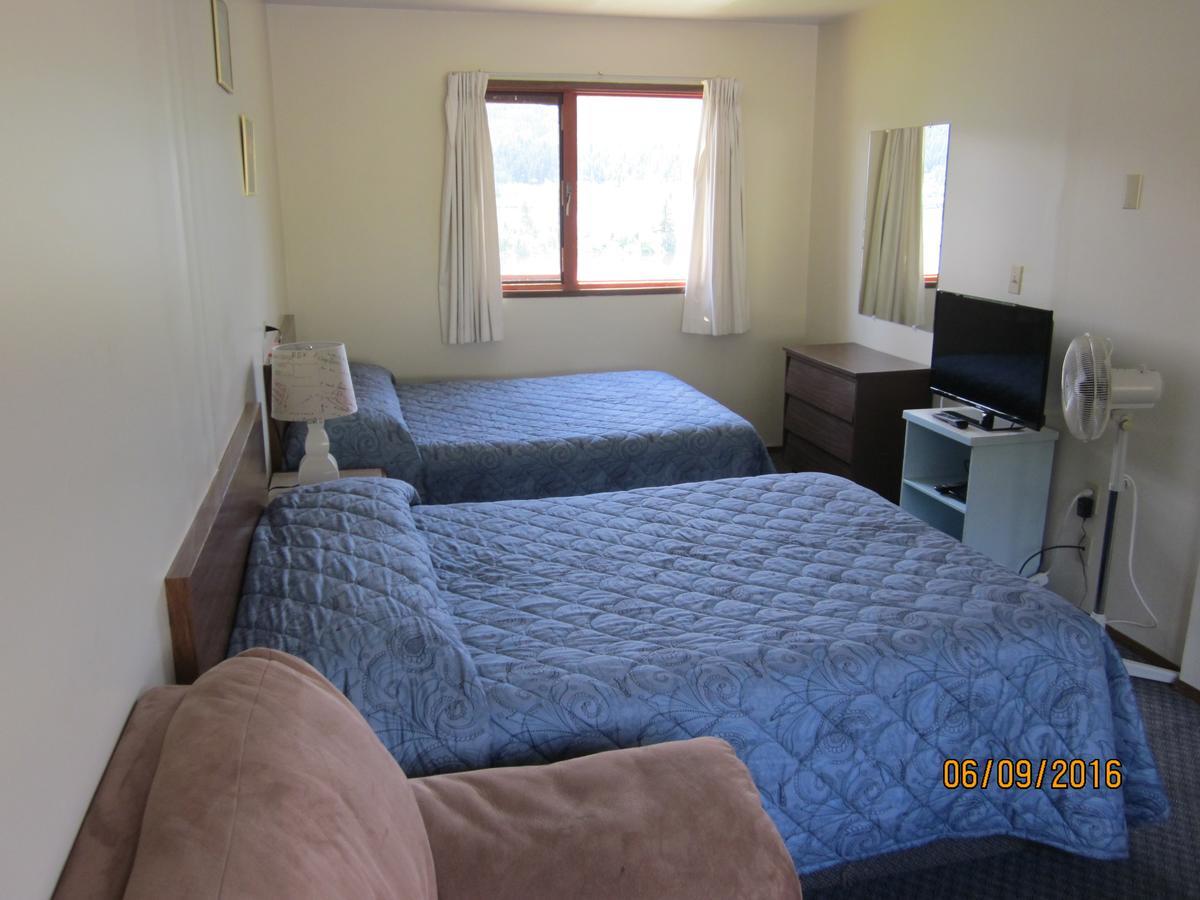 וויליאמס לייק Valleyview Motel מראה חיצוני תמונה